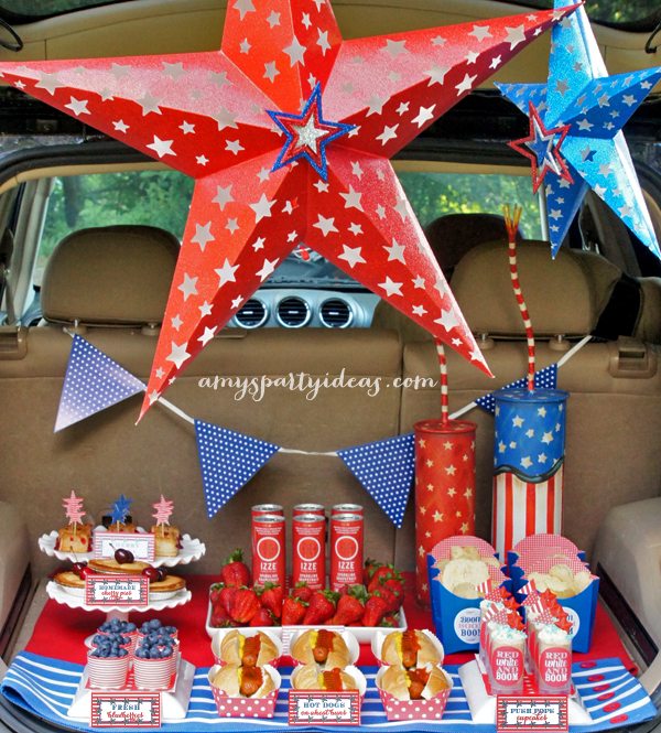 Fun Fireworks Tailgate ~ perfect way to celebrate your 4th of July! | #fourthofjuly #fireworks #tailgate party ideas from #AmysPartyIdeas | #Swoozies