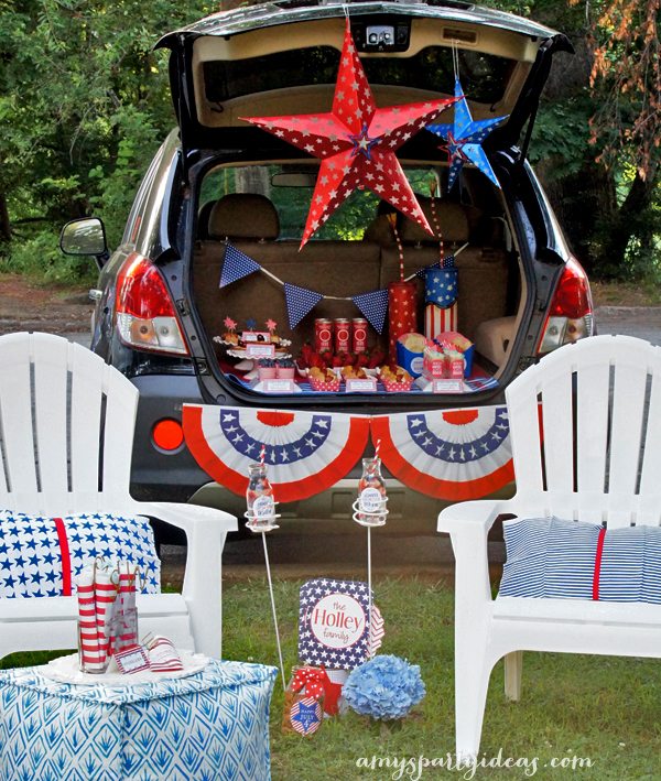 Fun Fireworks Tailgate ~ perfect way to celebrate your 4th of July! | #fourthofjuly #fireworks #tailgate party ideas from #AmysPartyIdeas | #Swoozies