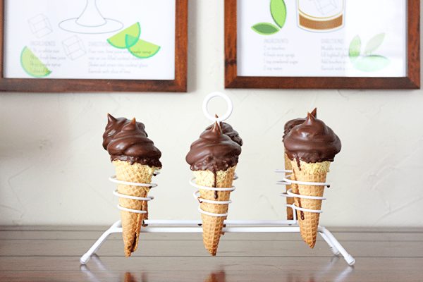 Recipe for Chocolate Dipped Ice Cream Cupcakes