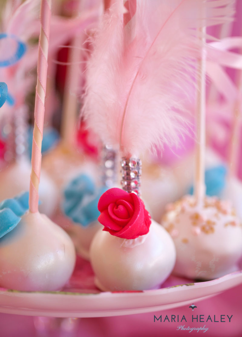 Marie Antoinette-cakepops2-sm
