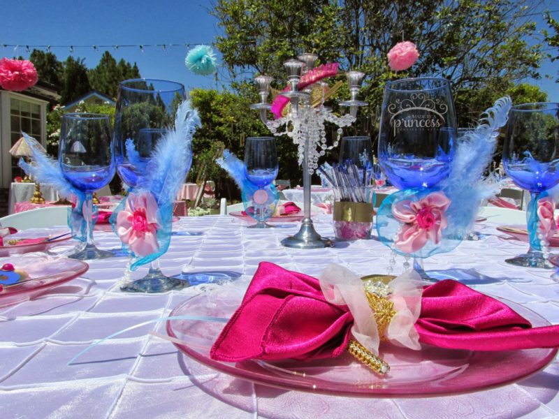 Marie+Antoinette-table-setting.jpg