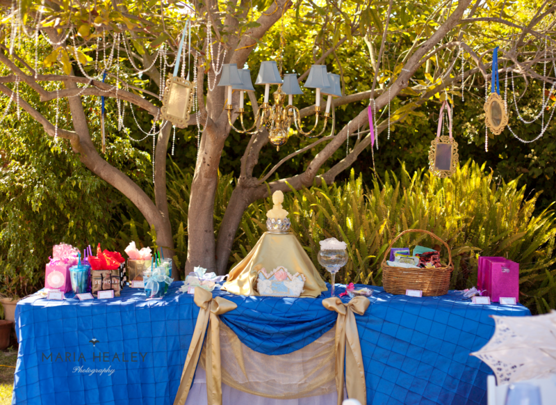 Marie+Antoinette_table.png