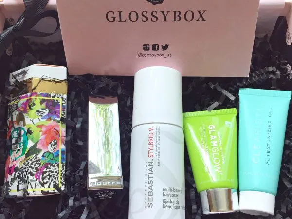 NMNO 2015 glossybox open