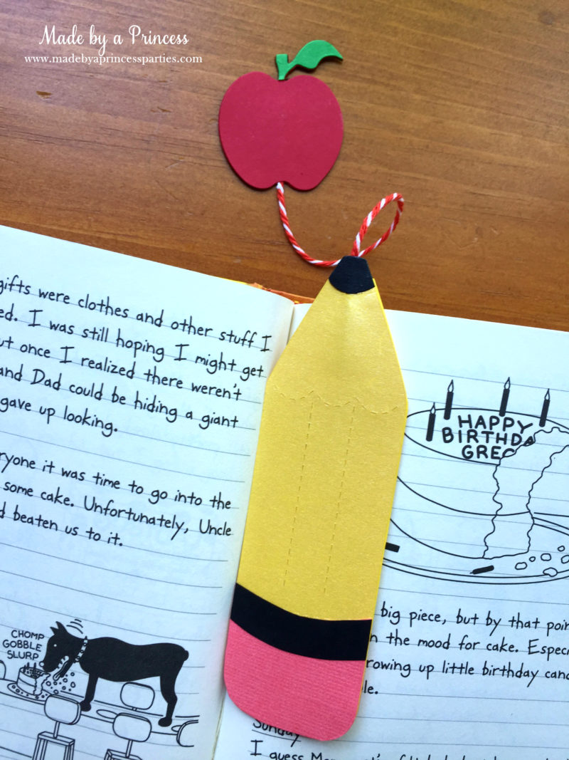 sizzix pencil bookmark 2