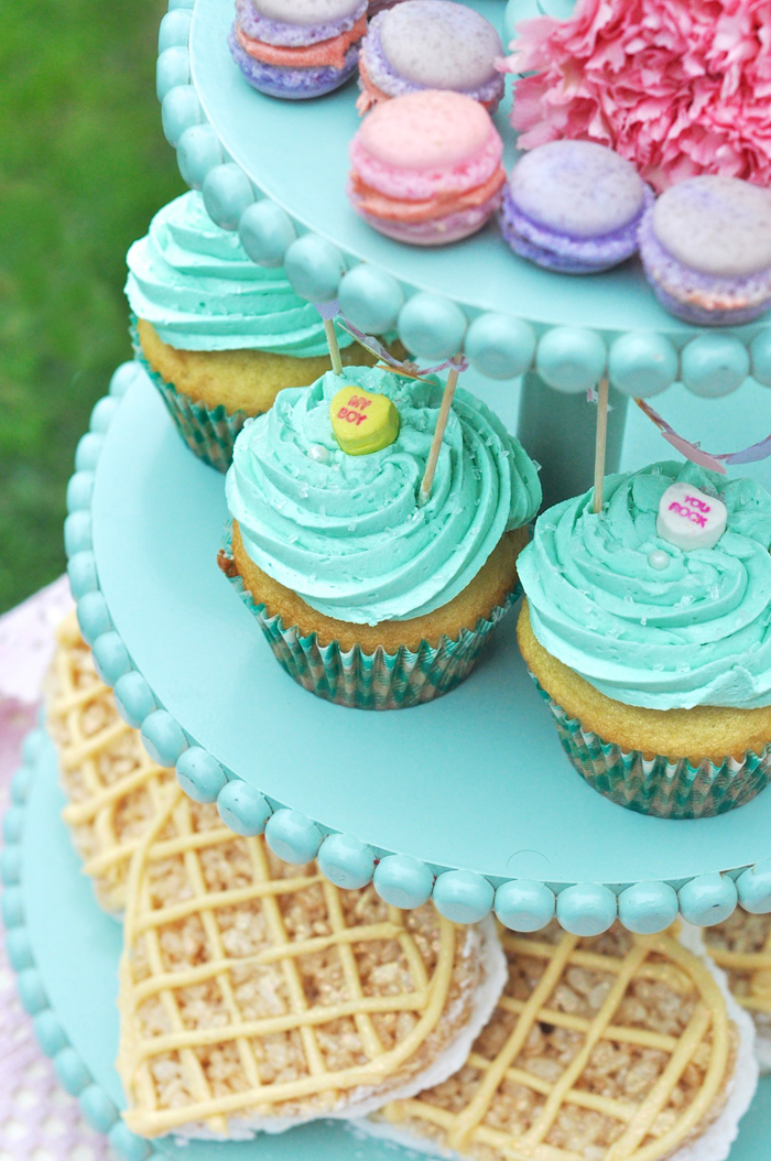 Valentines Day Garden Party cupcakes