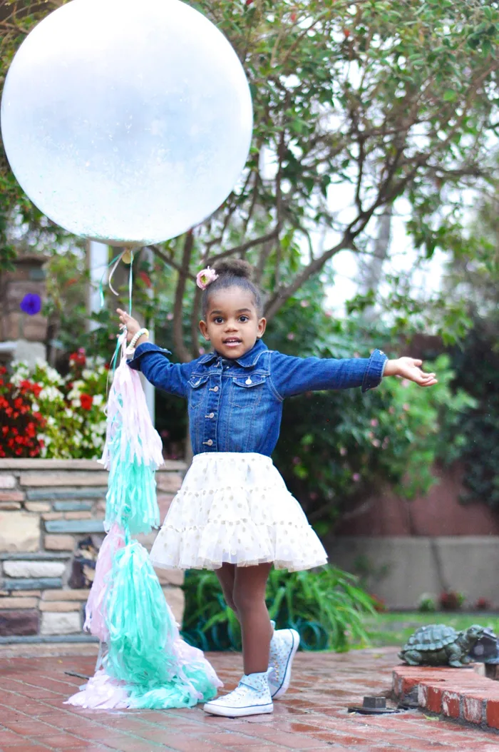 Valentines Day Garden Party glitter balloon