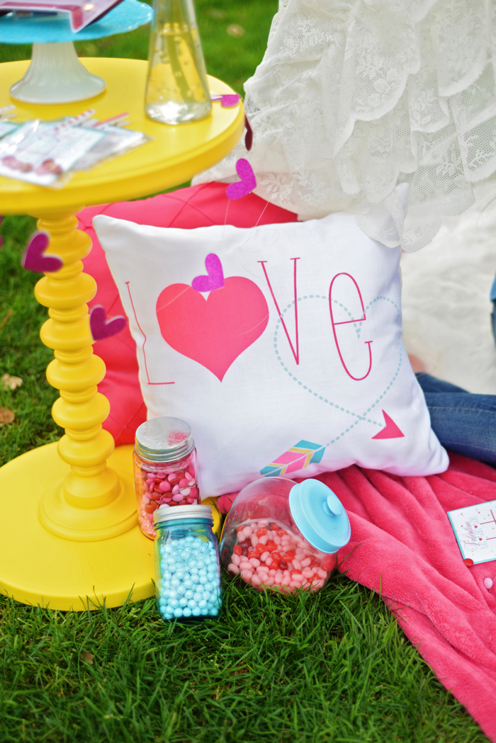 Creative Kids Valentine Party Ideas pillows 2