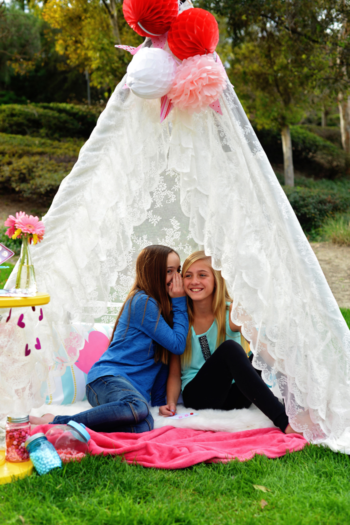 Creative Kids Valentine Party Ideas teepee chats