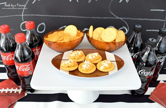 crock pot buffalo chicken dip on ritz crackers with coca cola 2