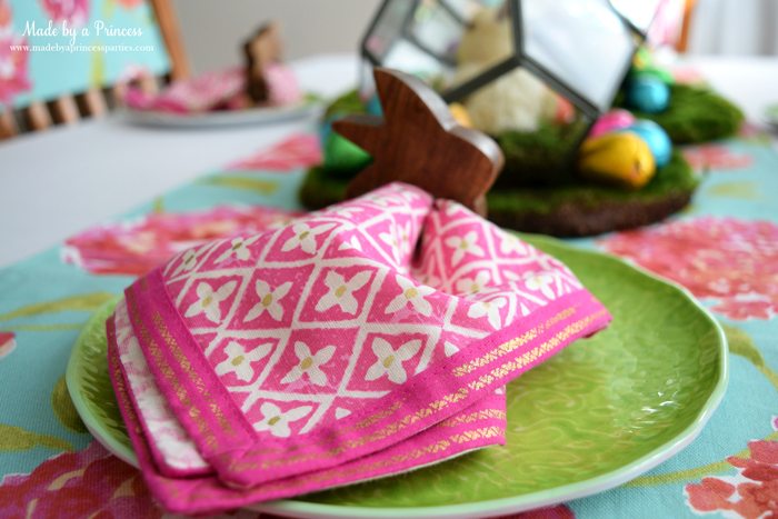 Easy Easter Entertaining Ideas foil geometric napkin