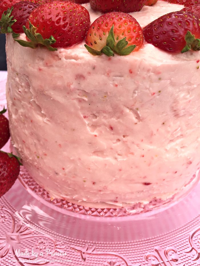 strawberry lemonade cake cream cheese frosting fresh berries in the frosting