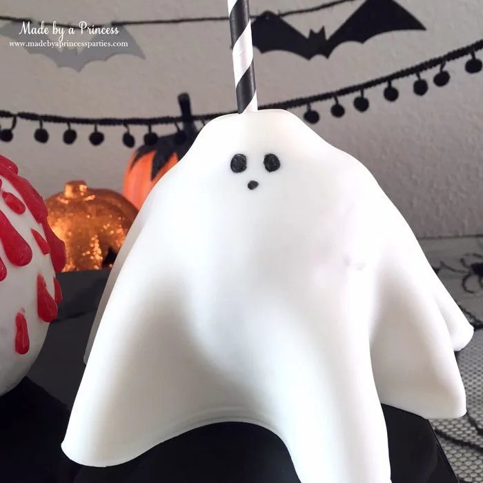 yummy-spooky-halloween-apple-treats-creepy-ghost-make-great-favors