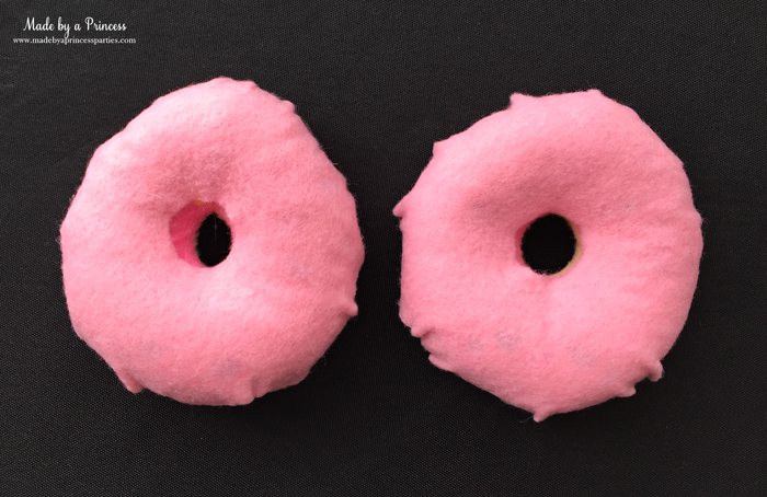 diy-shopkins-shoppie-halloween-costume-cover-felt-donut-in-pink-felt-to-look-like-frosting-make-two