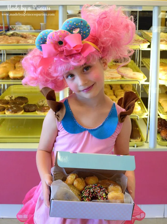 diy-shopkins-shoppie-halloween-costume-donatina-in-front-of-the-donut-case