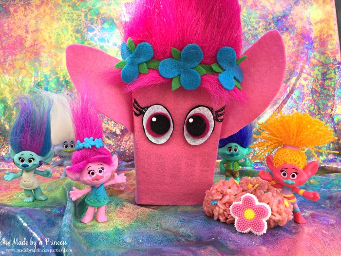 trolls-movie-princess-poppy-popcorn-box-party-pink-rice-krispie-treat-balls-with-branch-harper-branch-guy-diamond-dj-suki