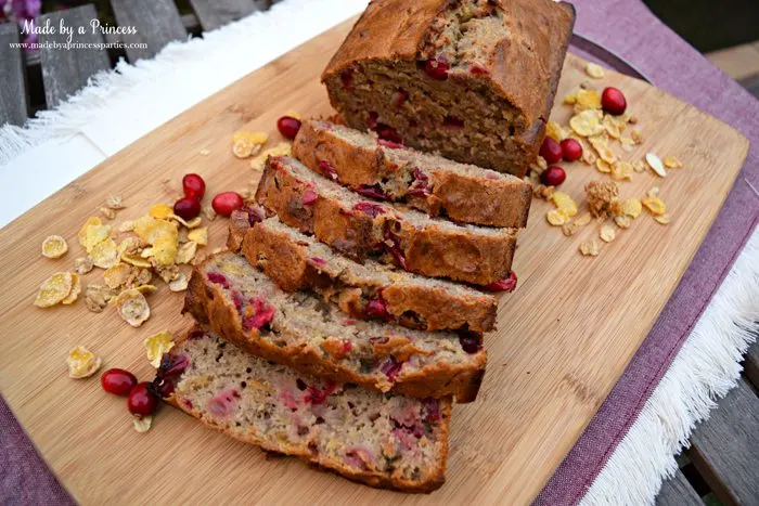 holiday-cranberry-honey-almond-banana-bread-sliced