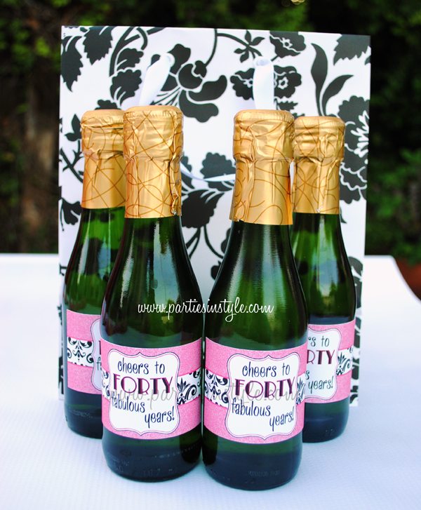 bubbly-champagne-recipe-cocktail-ideas-40th-birthday-mini-champagne-bottles
