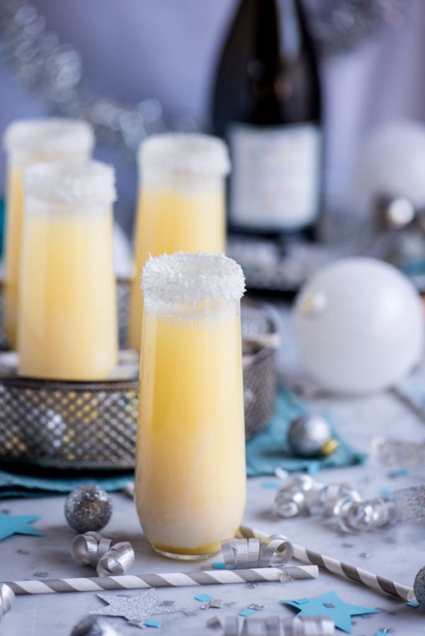 bubbly-champagne-recipe-cocktail-ideas-pineapple-coconut-sparkler