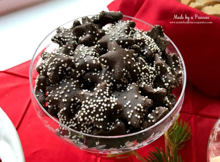 budget-friendly-holiday-mimosa-bar-party-dark-chocolate-stars-cookies