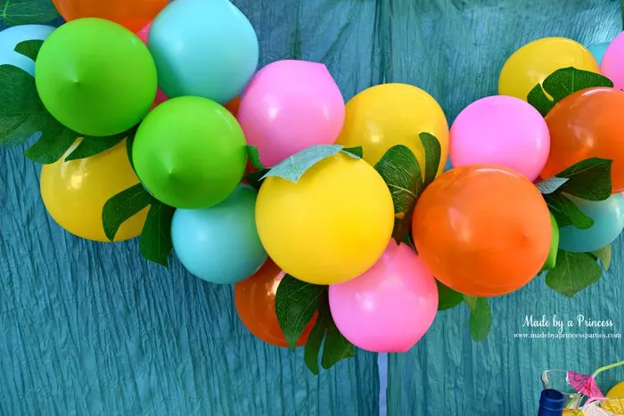 disney-moana-movie-inspired-party-balloon-garland-with-tropical-leaves-wm