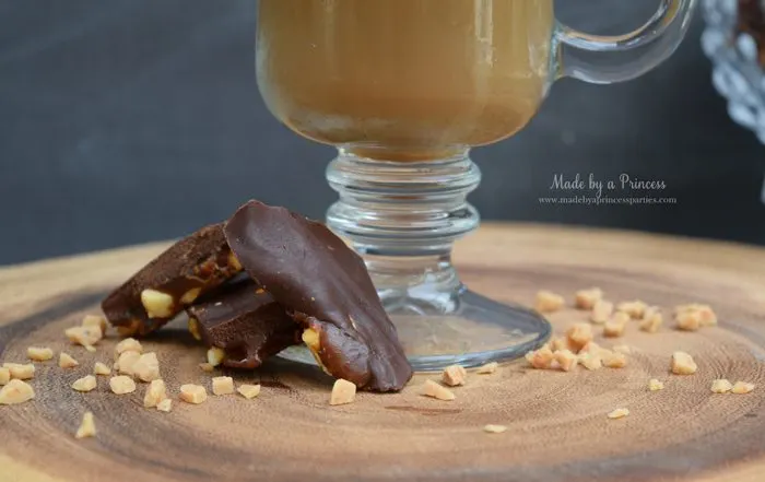 copycat-creme-brulee-latte-recipe-homemade-dark-chocolate-english-toffee