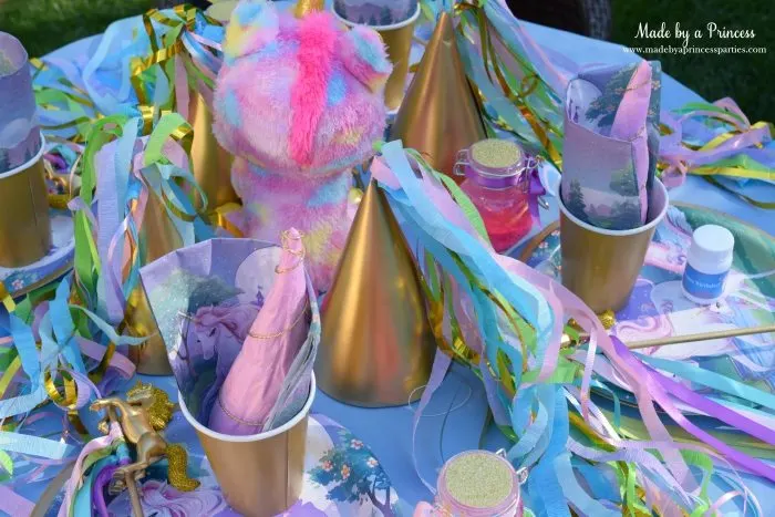 Unicorn Party Ideas Kid Table Decorations - Made by a Princess #unicorn #unicornparty
