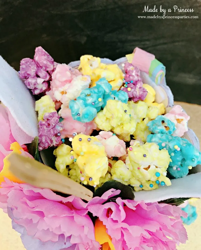 Unicorn Popcorn Box Tutorial chocolate rainbow popcorn @madebyaprincess #popcornboxparty2017