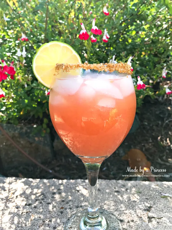 Copycat Disney Rose Gold Margarita is the perfect summer party cocktail #disneycocktail #rosegoldmargarita #copycatdisneyrecipe @madebyaprincess