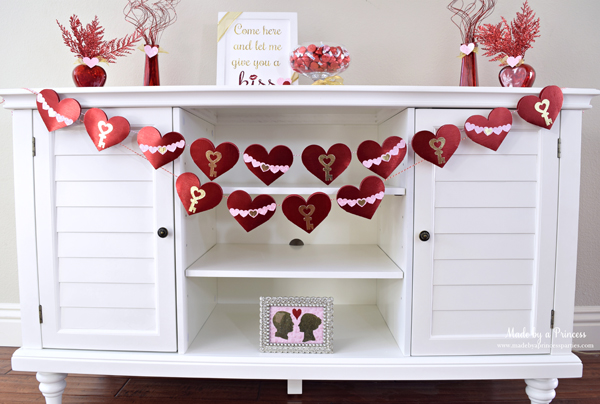 DIY Valentine's Day Countdown Banner with Sizzix decorations