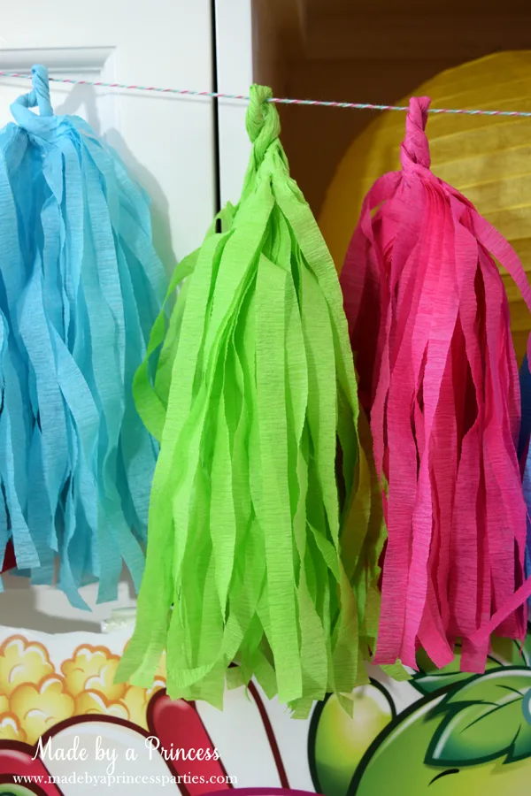 How to Make Tassel Garland with Crepe Paper. Can be made in a variety of colors and lengths