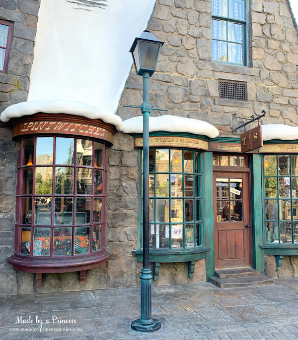 Universal Studios Hollywood Hogsmeade use your wand in the window of Spintwiches