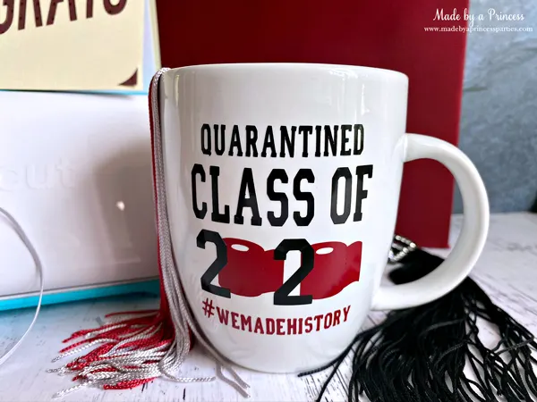 Create a personalized graduation mug with Cricut Joy